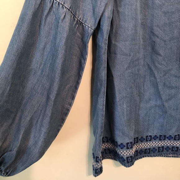 Southern Tide Brinkley Blouse Chambray Tassels Ruffle Sleeve Sz M NWT Great Gift - Picture 6 of 14